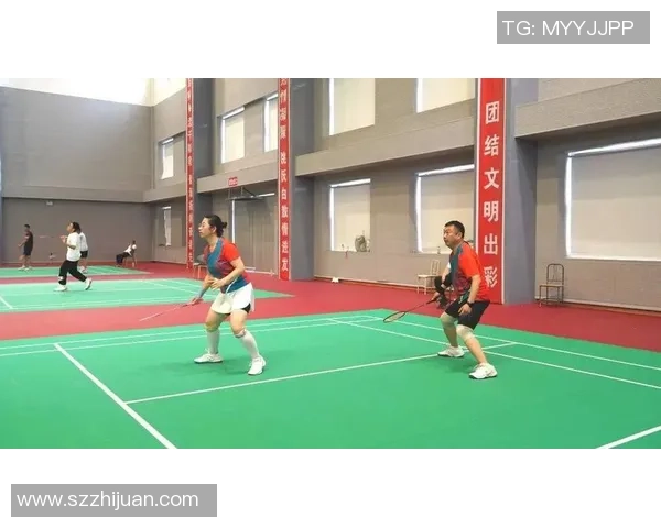 团结奋进：重庆羽毛球队如何通过团队协作提升竞技水平